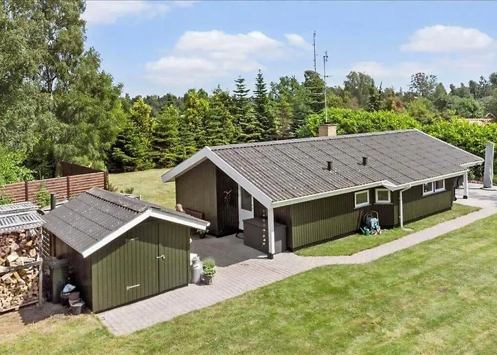 M337-vaeggerlose-skovlystvej-52 Bøtø By